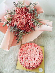 Valentine Mini Forest Berries Ice Cream Cake + Preserved Flowers Bundle