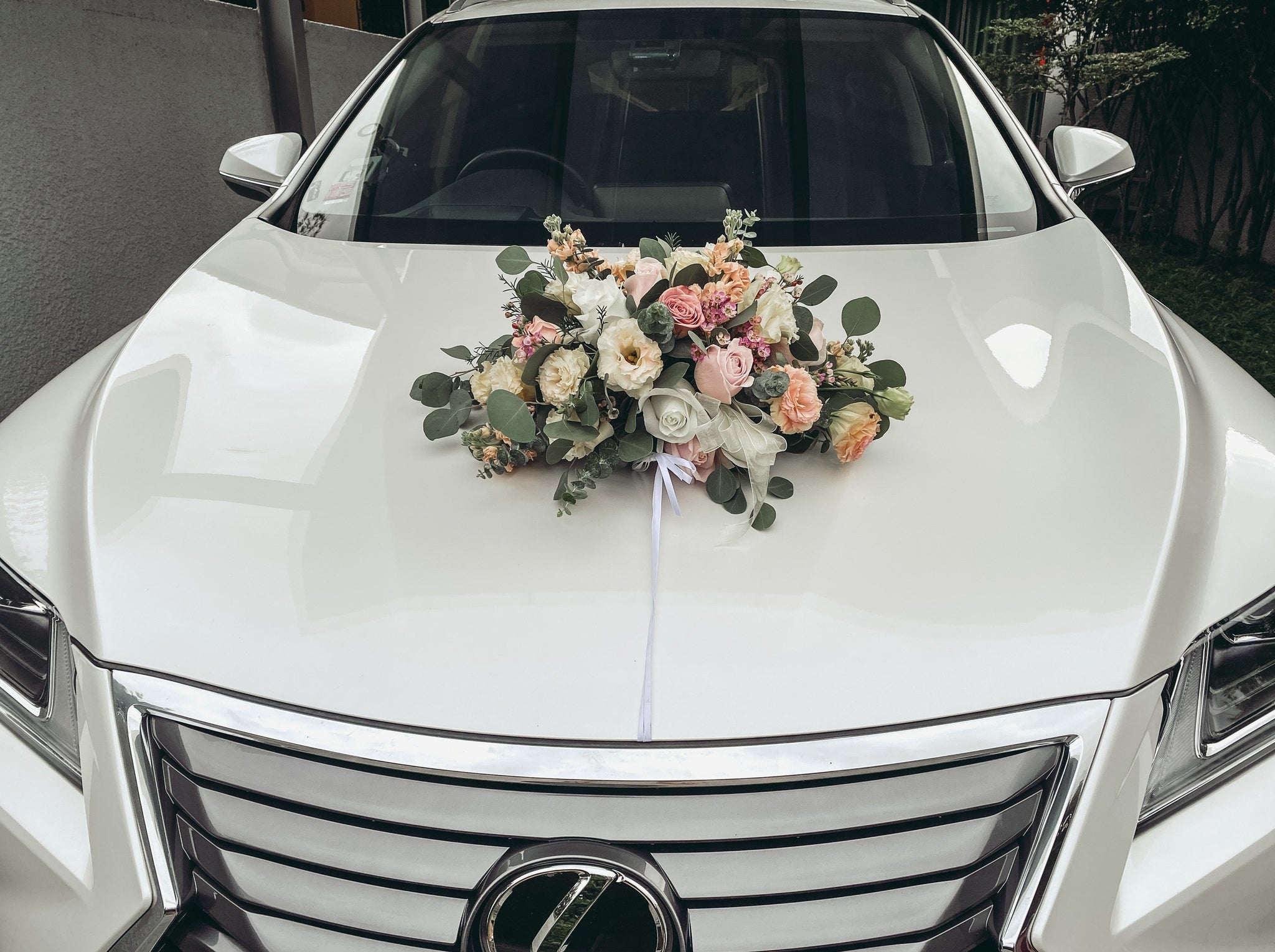 Wedding Car (White with Pink & Champagne)